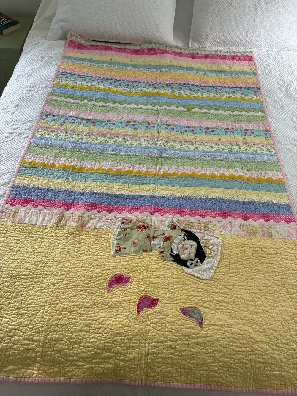 Handmade-style 100% Cotton Baby Quilt – Appliqué Sleeping Girl Reversible 58x38